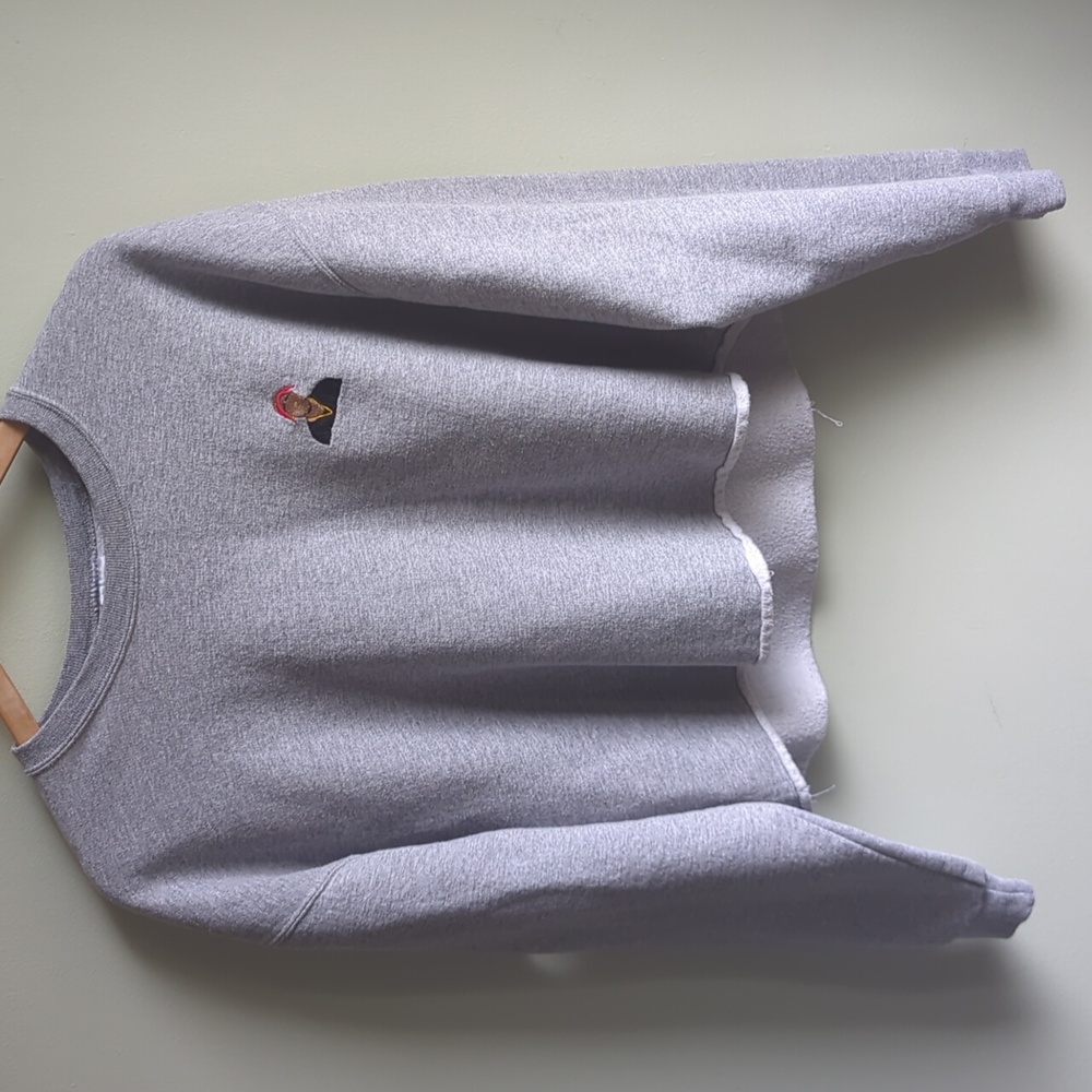 Jerzees. "Tupac" Embdrioded Gray Crewneck Cropped Sweater. Size Large.